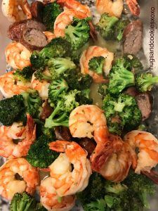 Low Carb Shrimp Scampi with Sausage & Broccoli Dishes With Sausage, Pasta Dishes With Sausage, Low Carb Shrimp, Sausage Broccoli, Low Carb Crock Pot Recipes, Shrimp Sausage, Shrimp And Broccoli, Grilled Shrimp Recipes, Scampi Recipe