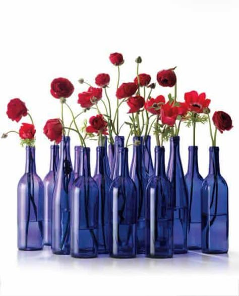 Decoration Communion, Red White Blue Decorations, Blue Wine Bottles, Patriotic Centerpieces, Blue Centerpieces, Bastille Day, Fourth Of July Decor, July Wedding, 4th Of July Celebration