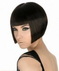 Geometric Bob with Fringe Bobbed Hairstyles With Fringe, Classic Bob Hairstyle, Popular Short Hairstyles, French Bob, Corte Bob, Hair Styles 2014, Short Straight Hair, French Hair, Bob Styles