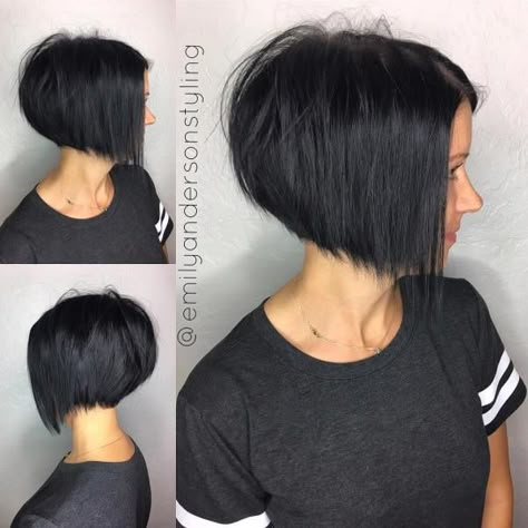 Choppy Angled Black Bob Angled Layered Bob Haircuts, Graduated Bob Haircuts With Bangs, Short Angled Bob Haircut For Fine Hair, Graduated Bob Haircuts Short, Asymmetrical Stacked Bob, Short Bob Haircuts With Layers, Short Angled Bob Haircut, Bob Inversat, Stacked Inverted Bob Haircuts