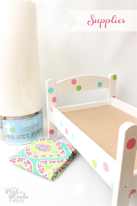 Diy Baby Doll Bed, Doll Bed Diy, Ikea Doll Bed, Baby Doll Bed, Summer Sewing Projects, American Girl Doll House, American Girl Diy, Doll Crib, American Girl Doll Furniture