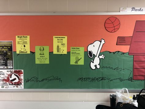 Basketball Bulletin Boards, Snoopy Basketball, Guitar Classes, Ra Bulletins, Ra Bulletin Boards, Hall Ideas, Corkboard Ideas Decor, Parks And Rec, Parks N Rec