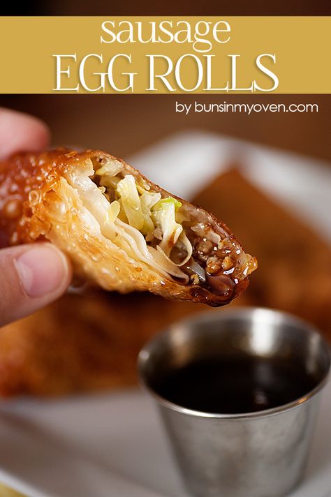 Sausage Egg Roll Recipe from bunsinmyoven.com - these are the only reason my husban stays married to me! ;) Sausage Egg Rolls, Sausage Egg Roll, Oven Sausage, Egg Roll Recipe, Buns In My Oven, Pork Egg Rolls, Chicken Spring Rolls, Stir Fry Recipes Chicken, Egg Roll Recipes