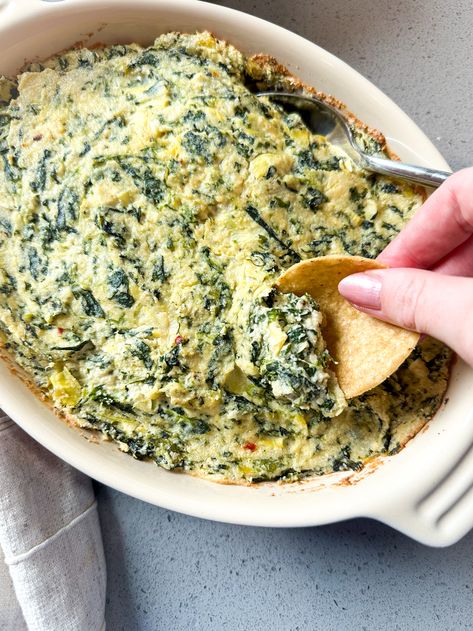 DAIRY-FREE SPINACH & ARTICHOKE DIP Vegan Nibbles, Vegan Entertaining, Vegan Spinach Artichoke Dip, Healthy Breakfast Bowl, Dip Recipes Appetizers, Spinach Artichoke Dip Recipe, Vegan Spinach, Artichoke Dip Recipe, Simply Quinoa