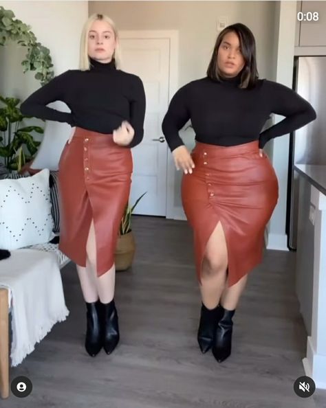 Leather Top Outfit, Red Leather Skirt, Outfit Curvy, Latex Skirt, Leather Skirt Outfit, Skirt With Buttons, Top Outfit, Skirt Outfit, Girls Rock