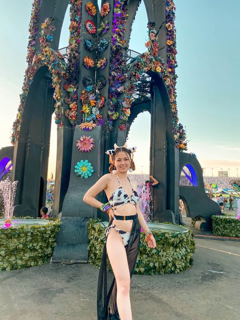 rave festival cow print bikini skirt mesh headpiece EDC women’s fashion outfit inspo aesthetic OOTD Cow Rave Outfit, Cheetah Print Festival Outfit, Floral Rave Outfits, Cow Print Rave Outfit, Checkered Rave Outfit, Animal Print Rave Outfit, Beyond Wonderland, Cow Outfits, Rave Festival