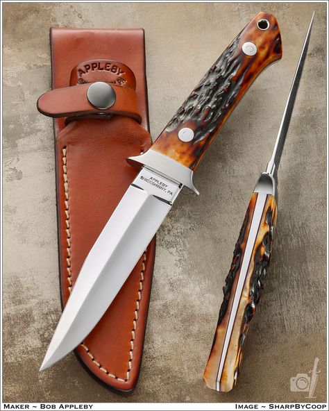 Classic done RIGHT! @ApplebyKnives is on point. Loveless-styled boot knife with amber dyed sambar stag and red fiber liners.

4 5/8" BL / 9 1/4" OAL CPM 154, SS guard and GREAT tapered tang!

Few can make them this nice. Bob delivers! (This one SOLD!) Skinning Knives, Knife Photography, Tomas Rucker Knives, Boot Knife, Bowie Knife Sheath, Hunting Knife With Gut Hook, Handmade Knives, Metal Working