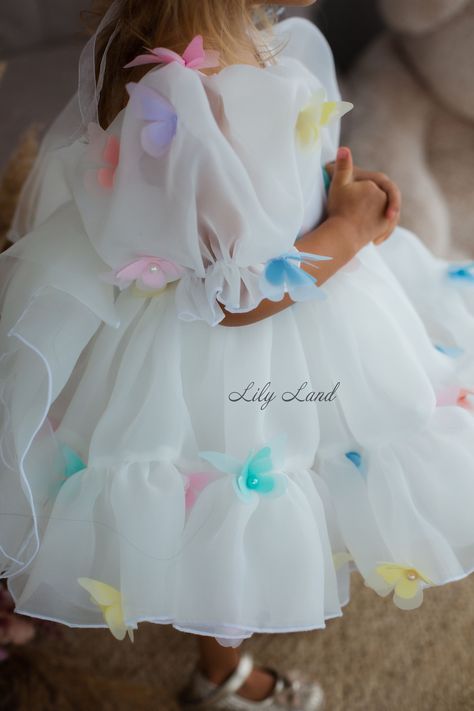 Butterfly Dress Design, Butterfly White, 1st Birthday Dresses, Girls Dresses Diy, White Tutu, Kids Dress Wear, Fashion Baby Girl Outfits, Kids Gown