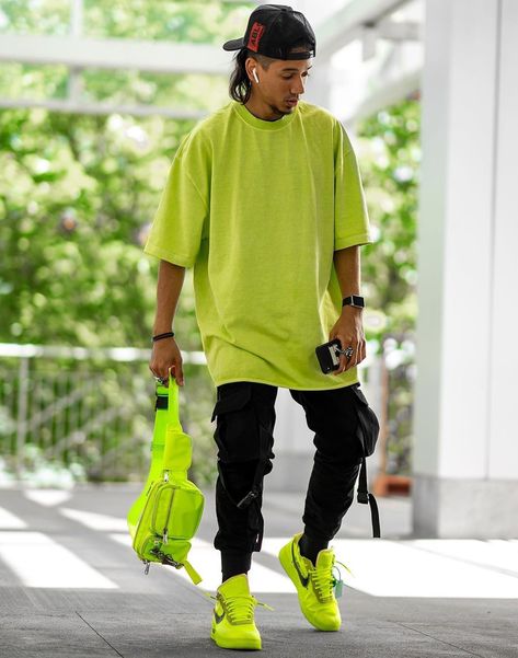 Neon Techwear, Lame Outfits, Gangsta Clothes, Lime Green Outfit, Lime Green Outfits, Men Outfits Aesthetic, Hypebeast Fashion, Fashion Suits For Men, Cool Outfits For Men