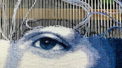 Weaved Painting, Woven Portrait, Woven Tapestry Art, Weave Art, Tapestry Loom Weaving, Woven Image, Modern Tapestry, Weaving Tapestry, Embroidered Tapestry