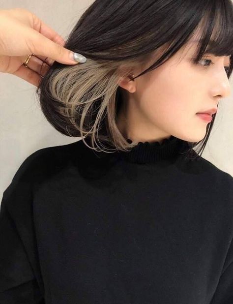 Two Color Hair, Hidden Hair Color, Hair Color Underneath, Peekaboo Hair, Hair Color Streaks, Hair Streaks, Short Hair Color, Dye My Hair, Hair Inspiration Color