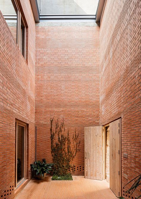 Brick Architecture, Brick Facade, Brick Walls, Brick Design, Space Architecture, Brickwork, Contemporary Architecture, Interior Design Projects, Interior Architecture Design