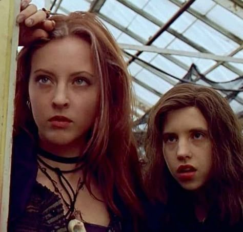 Ginger Snaps Brigitte, Ginger Snaps Aesthetic, Brigitte Fitzgerald, Ginger Snaps Movie, Katherine Isabelle, Ginger Fitzgerald, Emily Perkins, Katharine Isabelle, Ginger Snap