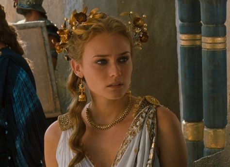 Diane Kruger Troy, Ancient Greek Hair, Troy Film, Snowflake Aesthetic, Woman Warriors, Greek Hair, Rhaenys Targaryen, Greek Goddesses, Helen Of Troy