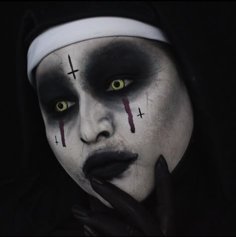 Halloween Makeup Nun Scary, Evil Priest Costume, Nun Face Paint, Nun Makeup Halloween Scary, Zombie Nun Makeup, Demon Nun Makeup, The Nun Costume Makeup, Scary Nun Costume Makeup, Halloween Nun Costume Makeup