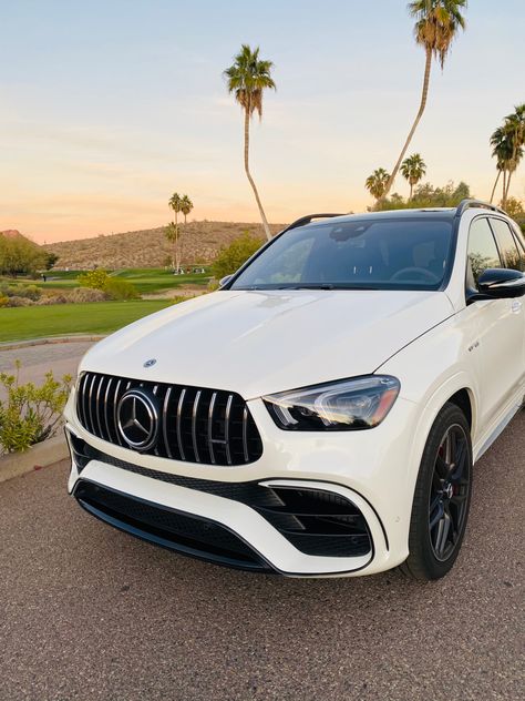 New Car Aesthetic Mercedes, White Benz Aesthetic, Mercedes Benz White Car, White Gle Mercedes, Mecerdes Benz Gle 63, White Suv, Benz Suv, Mercedes Benz Suv, Preppy Car