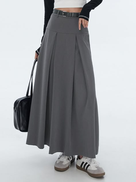 Modern Academia, Long Grey Skirt, Fabric Skirt, Striped Vests, Pleated Long Skirt, Pleated Maxi Skirt, Denim Outerwear, Pleated Maxi, Gray Skirt