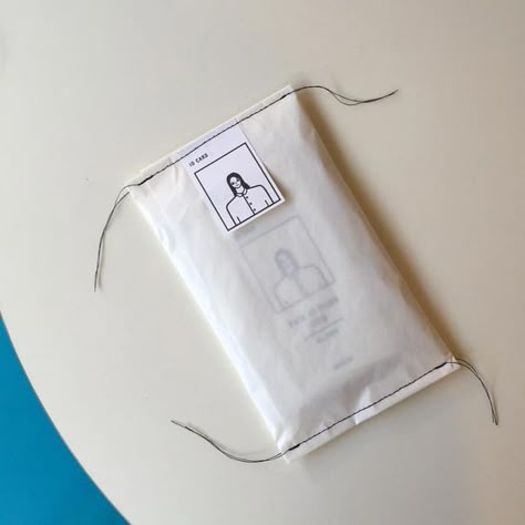 Handmade Tags Ideas, Clothing Packaging Ideas, Handmade Branding, Book Packaging, Cloth And Paper, Sweet Packaging, Visuell Identitet, Clothing Packaging, Handmade Packaging