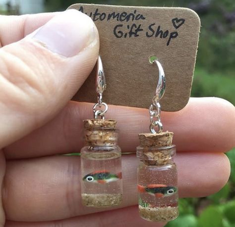 Mini Bottle Earrings, Mini Bottle Crafts, Jar Earrings, Weird Earrings, Mini Glass Jars, Tiny Jars, Bottle Earrings, Mini Glass Bottles, Mini Bottle