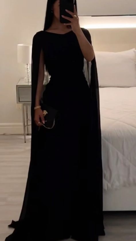 Prom Dress Inspiration Modest, Classy Dress Modest, Elegant Dresses Classy Rich Black, Modest Fancy Outfits, Modern Abaya Black, Simple Black Dress Classy, Modest Black Prom Dress, Black Gown Elegant Classy, Dinner Gowns Classy Style