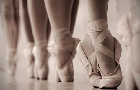 Week 21; Pink (Ballet) | thanks to Lydia, and everyone at th… | Flickr Isadora Duncan, Yoga Kurse, Dance Like No One Is Watching, Ballet Beautiful, Tumblr Photography, Pointe Shoes, Dance Life, Ballet Slippers, Reasons To Smile