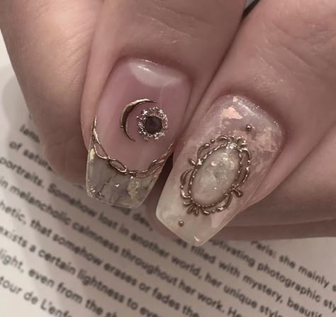 Victorian Nails, Clear Glitter Nails, Match Nails, Boho Nails, Art Deco Nails, Hippie Nails, Asian Nails, Punk Nails, Blush Nails