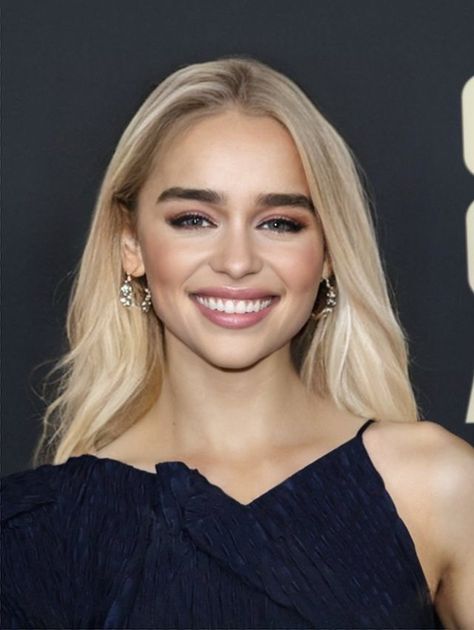 Blonde Emilia Clarke, Emelia Clarke Blonde, Emelia Clarke Hair, Emilia Clarke Blonde Hair, Blond Celebrities, Blonde Celebrities Female, Daenerys Targaryen Makeup, Emilia Clarke Makeup, Emillia Clark