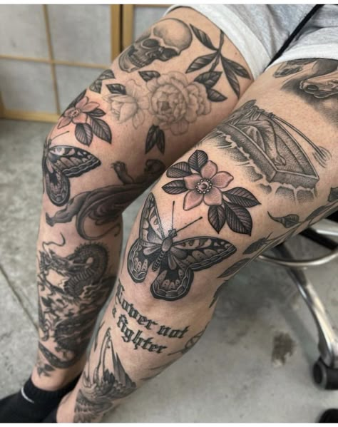 Traditional Tattoo Leg Sleeve, 108 Tattoo, Knee Tattoos, Crow Tattoo Design, Mario Tattoo, Wrist Tattoo Designs, Minimalist Tattoo Ideas, Patchwork Tattoo, Tattoo Inspiration Men