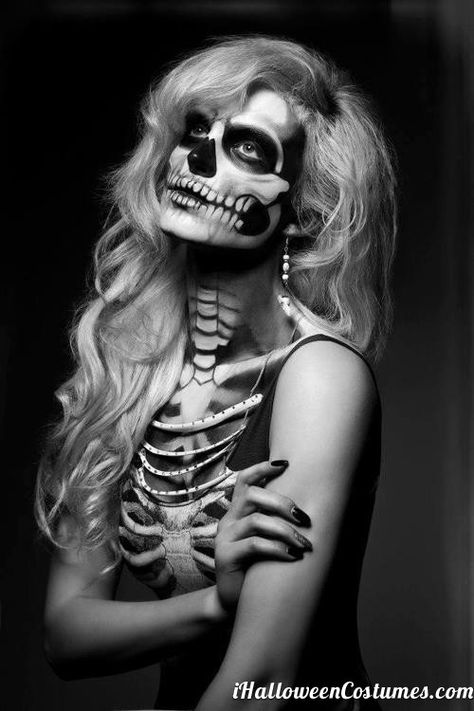 skeleton makeup for Halloween - Halloween Costumes 2013 More Halloween Skeleton Makeup, Halloweenský Makeup, Skeleton Makeup, Special Effects Makeup, Skull Makeup, Fx Makeup, Skull Face, Makeup Transformation, Fantasias Halloween