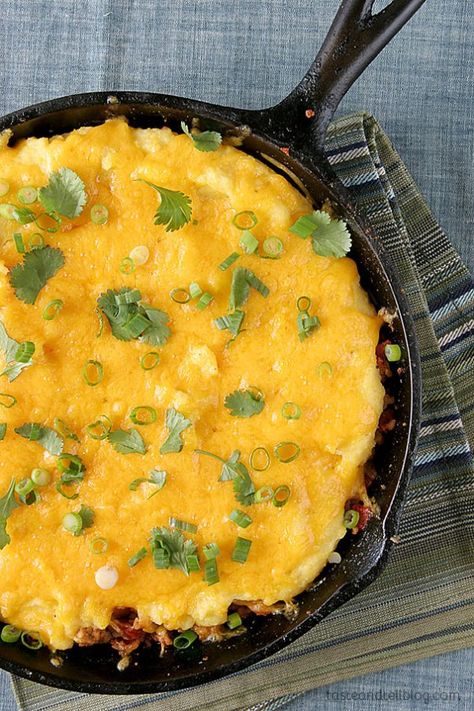 If you love pork, this tamale pie is for you. Filled with chorizo, bacon and ground pork, this meal in comforting and delicious. Pork Tamale Pie, Ultimate Lasagna Recipe, Ground Pork Tacos, Tamale Pie Recipe, Taste And Tell, Pork Tamales, Ground Pork Recipes, Pork Fried Rice, Tamale Pie