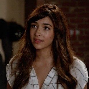 Cece New Girl, Cece Parekh, Nick And Jess, New Girl, Love Her, Aura, Hair Cuts