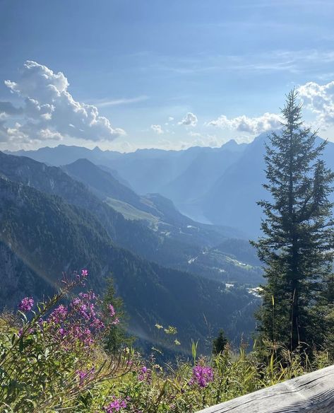 Mountain Aethestic, Pretty Landscapes, Nature View, Granola Girl, Nature Aesthetic, Pretty Places, Heaven On Earth, Dream Destinations, Nature Pictures