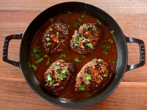 Pioneer Woman Salisbury Steak Recipe, Salisbury Steak Pioneer Woman, Ree Drummond Salisbury Steak, Pioneer Woman Salisbury Steak, Salisbury Steak Recipe Pioneer Woman, Retro Salisbury Steak Pioneer Woman, Pioneer Woman Skirt Steak Dinner Kit, Skinnytaste Salisbury Steak, Salisbury Steak Taste Of Home