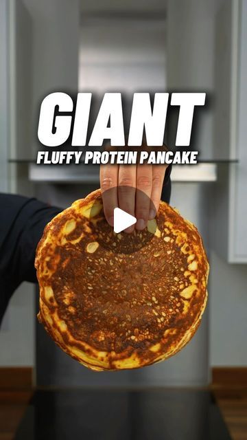 Panacea Palm on Instagram: "Easy & Delicious Giant Protein Pancake! 🥞💪🏽  ONLY 465 Calories With 56g of Protein! 😋🔥  Check out my high protein cookbooks for over 100+ recipes just like this one! 📕👨🏽‍🍳 (link in bio)  Serves 1: 🥞 (1 giant pancake)  Calories & Macros 📊 Per Giant Pancake: 465 calories  50g P | 39g C | 11g F  Pancake Mix👇🏽 - 120g 0% Greek yoghurt (brand: Fage) - 2 large eggs - 40g plain flour - 1/2 tsp baking powder - 1/2 tsp baking soda - 30g vanilla protein powder (I get mine from @proteinworks 💪) - pinch of salt (optional to enhance flavours) - 10g unsalted butter to cook in (optional - you can also use 0 cal spray)  Optional Topping Choices 🍓 - sugar free maple syrup (also from @proteinworks) - berries and fat free whipped cream - lemon juice & granulated 0 ca Yoghurt Brand, Giant Pancake, Kfc Mac And Cheese, Low Calorie Pancakes, Fat Burger, High Protein Pancakes, Pancake Calories, Buttered Corn, Sugar Free Maple Syrup