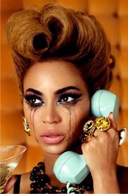 Beyoncé "Why Don't You Love Me Anymore?" Looks Hip Hop, Makeup Mistakes, Queen Bey, After Break Up, On The Phone, Grown Women, Beyonce Knowles, Distance Relationship, Queen B