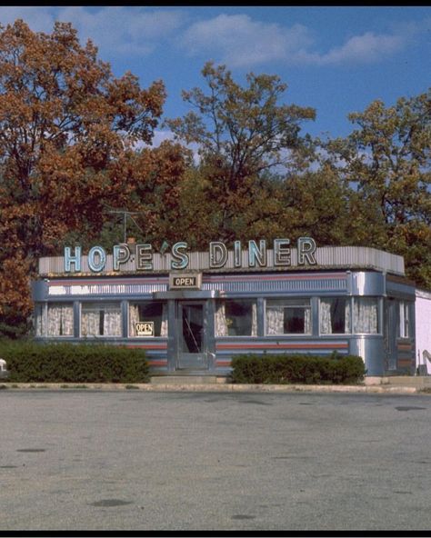 Travesty in New Hampshire. SWIPE for a new picture of this once-gorgeous Mountain View Diner. 🤬🤬 #classicdiner #vintage #diner #abandoned #gas_food_lodging #everything_signage #roadside #renovated #ruined #wrecked #abandonedplaces #1970s #americandiner #mountainview #plaistow #newhampshire 60s Diner Exterior, Diner Exterior Design, Abandoned Diner, Diner Exterior, 1950s Diner, 50s Diner, Vintage Diner, American Diner, Italy Print