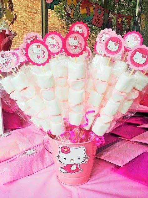 Hello Kitty Desert Table, Hello Kitty Birthday Centerpieces, Hello Kitty Birthday Food, Hello Kitty Candy Bags, Sanrio Centerpiece Ideas, Hello Kitty Table Decorations, Hello Kitty Dessert Table, My Melody Cupcakes, Hello Kitty And Friends Birthday Party