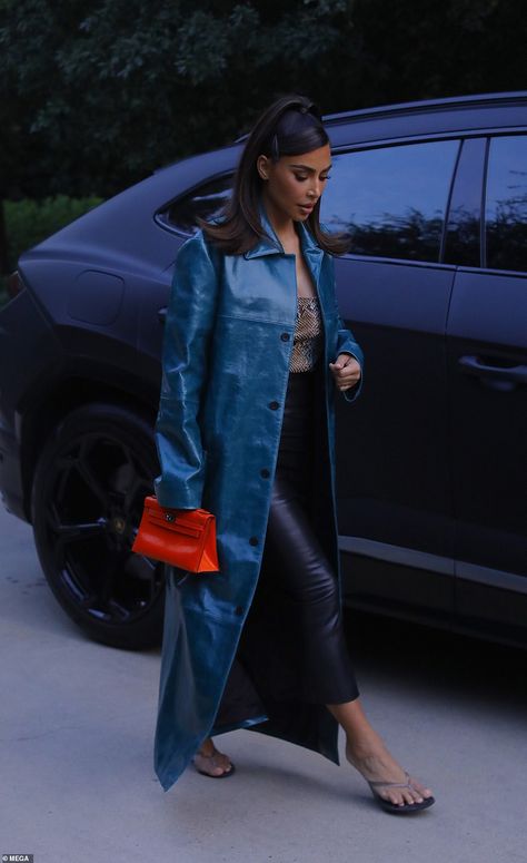 Kim Kardashian Outfits, Kim K Style, Kardashian Outfit, Kim Kardashian Style, Jenner Outfits, Jenner Style, Kim K, Kardashian Style, Business Meeting