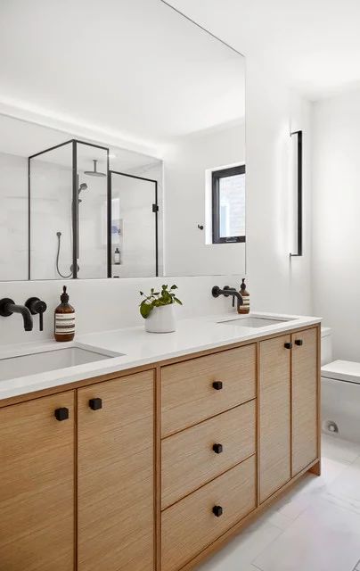 Bathroom of the Week: Modern Family Bath in 85 Square Feet Dream Bathrooms Master Baths, Dream Bathrooms Modern, Dream Bathrooms Rustic, Mirror For Kids, Dream Bathrooms Luxury, Couples Bathroom, Full Wall Mirror, Small Full Bathroom, Toronto Interior Design