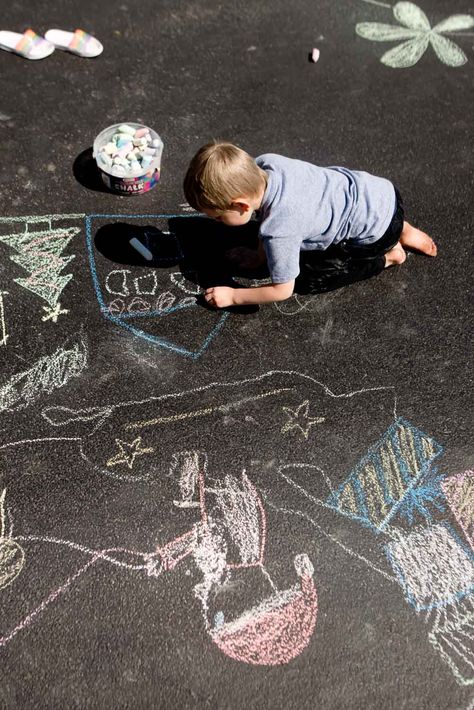 Shadow Art for Kids a New Creative Chalk Activity - Hands On As We Grow Chalk Art Photography, Shadow Art For Kids, Chalk Fun For Kids, Chalk Activity, Chalk Sidewalk, Chalk Activity Path, Exploding Sidewalk Chalk, Chalk Activities, Art Activity For Kids