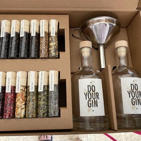 Gin Making Kit, Gin Making, Gin Kit, Cocktail Gift Set, Infused Liquors, Gifts For Gin Lovers, Cocktail Kit, Bottle Design Packaging, Gin Gifts