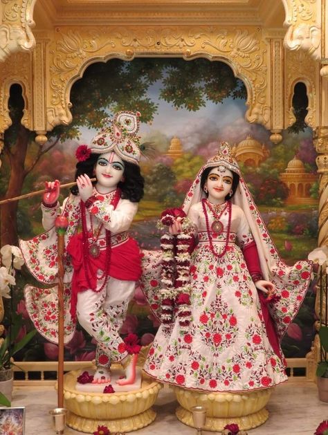 Happy Janmashtami Image, Krishna Mandir, Deity Clothes, Radha Kishan, Holi Photo, Radhe Krishna Wallpapers, Happy Ganesh Chaturthi Images, Shree Krishna Wallpapers, Happy Navratri Images