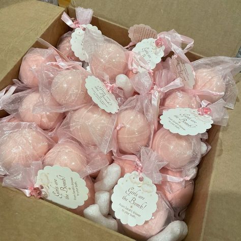 Bath Bomb Baby Shower Favors, Baby Shower Favours For Guests Girl, Bubble Bath Baby Shower Theme, Girl Baby Shower Favors For Guests, Pink Baby Shower Favors, Baby Shower Gifts For Guests, Baby Shower Favours For Guests, Tiffany Baby Showers, Pink Party Favors