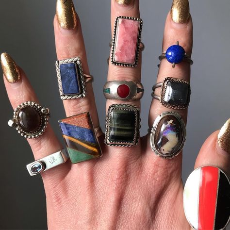 Big Gemstone Rings, Oscars Outfit, Funky Ring, 27 Club, Dream Rings, Funky Rings, Fire Jewelry, Ring Inspo, Nail Ring