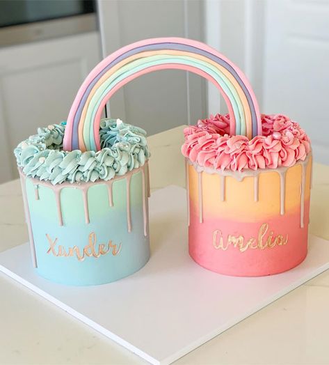 Cute First Birthday Cake, First Birthday Cake Girl, First Birthday Cake Boy, Twin Cakes, Birthday Cake Pics, Girl First Birthday Cake, Boy First Birthday Cake, First Birthday Cake Ideas, Birthday Cake Boy