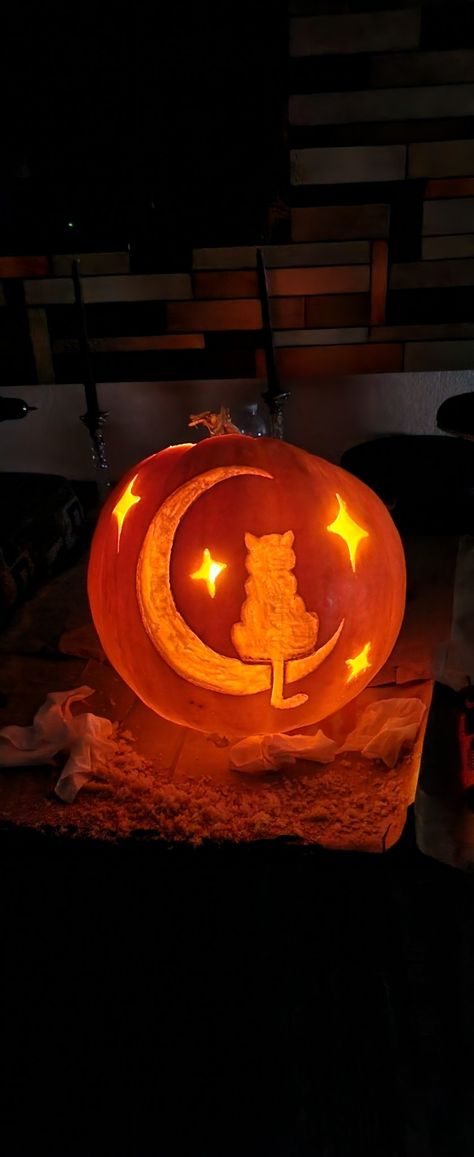 Moon Pumkin Carving, Moon Phases Pumpkin Carving, Star And Moon Pumpkin Carving, Pumpkin Dremel Carving, Moon Carved Pumpkin, Gothic Pumpkin Carving Ideas, Cat Moon Pumpkin Carving, Pumpkin Carving Moon And Stars, Pumpkin Carving Intricate