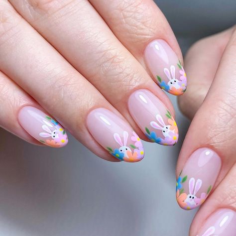 Peeking floral bunnies 🐰👀🌸 How cute are these for Easter nails?! 😫 Using #everythingmagpie @magpie_beauty including new ‘Bunny’ Build… | Instagram Simple Bunny Nail Art, Farm Nail Art, Farm Animal Nails Designs, Cute Bunny Nails, Easter Manicure Ideas, Nail Designs For Easter, Nail Art Bunny, Cute Animal Nails, Easter Inspired Nails