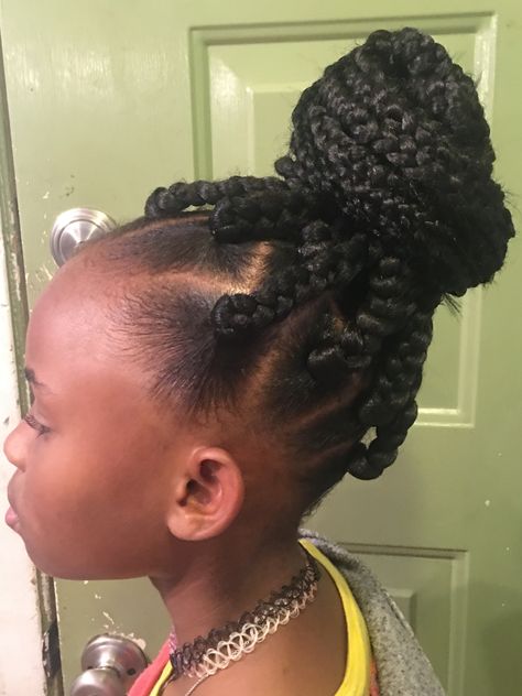 Jumbo box braids  (rubber band method)kids style. Box Braids Rubber Band, Box Braids Rubber Band Method, Rubber Band Method, Jumbo Box Braids, Natural Hair Journey, Kids Style, Hairstyles Ideas, Hair Journey, Rubber Band