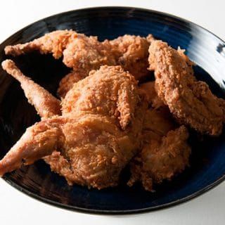 Fried Quail Recipes, Gluten Free Fried Chicken, Quail Recipes, Perfect Fried Chicken, Fried Quail, Fried Chicken Recipe Southern, Southern Fried Chicken, Fried Chicken Recipes, Think Food