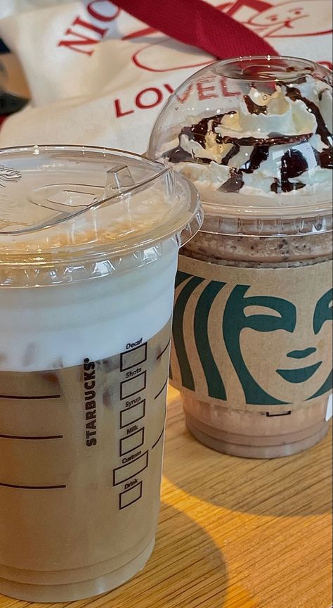 Starbucks Snapchat, Frappe Coffee, Starbucks Party, Delicious Food Image, Frappuccino Inspired Recipes, Foodie Instagram, Starbucks Inspired Ice Coffee, French Roast, Starbucks Coffee Recipes